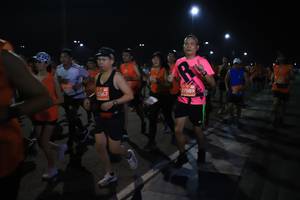 BIB: 705, 27089, 5567
                            <button type="button" onclick="openModal(10596565)" class="btn btn-primary btn-sm float-right btn-popup" data-toggle="modal" data-target=".modal-high-quality">
                        <i class="fas fa-shopping-cart"></i> Add to Cart
                    </button>
                                            <button type="button" onclick="isThisMe(10596565, true)" class="btn btn-success btn-sm float-right btn-popup btn-isme hidden" data-toggle="tooltip" data-placement="bottom" title="นี่คือรูปของคุณใช่ไหม คลิกที่นี่เพื่อเอาเข้าอัลบั้ม">
                        <i class="fas fa-plus"></i> Add to album
                    </button>
                    <button type="button" onclick="isThisMe(10596565, false)" class="btn btn-warning btn-sm float-right btn-popup btn-isnotme hidden">
                        <i class="fas fa-ban"></i> Remove from album
                    </button>